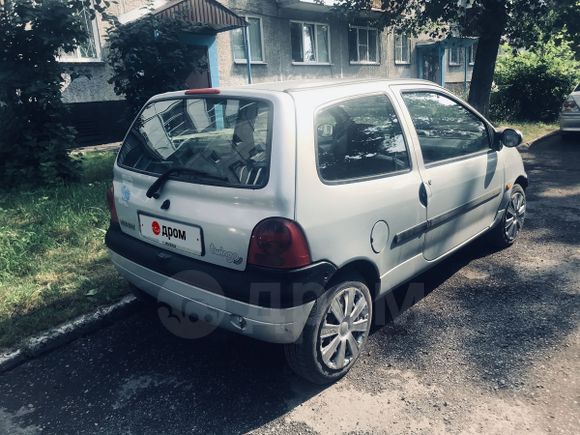  3  Renault Twingo 2001 , 90000 , 