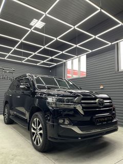 SUV или внедорожник Toyota Land Cruiser 2018 года, 8200000 рублей, Симферополь