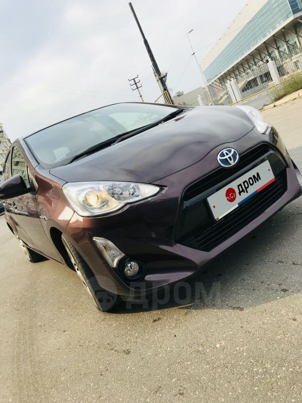  Toyota Aqua 2015 , 700000 , 