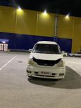    Nissan Serena 2001 , 300000 , 