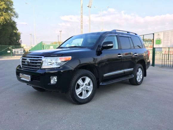 SUV   Toyota Land Cruiser 2013 , 3055000 , 