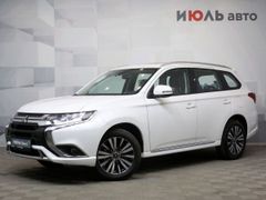 SUV или внедорожник Mitsubishi Outlander 2022 года, 3700000 рублей, Екатеринбург