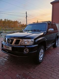 SUV или внедорожник Nissan Patrol 2008 года, 3000000 рублей, Омск