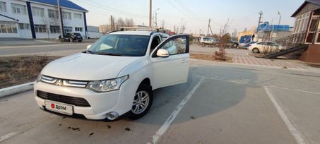 SUV   Mitsubishi Outlander 2012 , 950000 , 