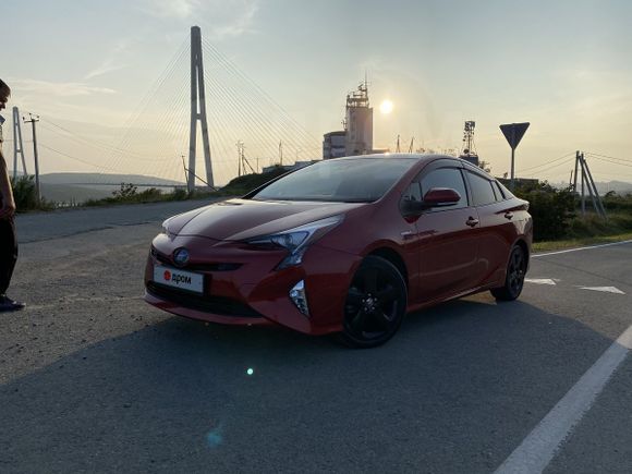  Toyota Prius 2016 , 1200000 , 