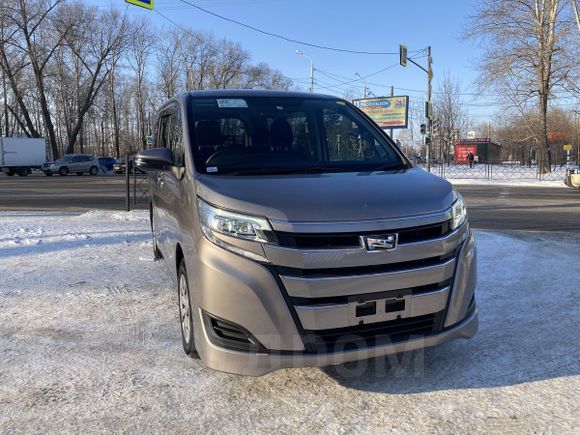    Toyota Noah 2017 , 1470000 , 