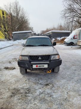 SUV   Mitsubishi Pajero Sport 2001 , 600000 , 