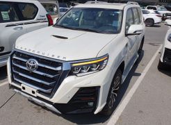 SUV или внедорожник Toyota Land Cruiser Prado 2023 года, 8900000 рублей, Екатеринбург