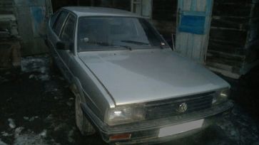  Volkswagen Passat 1985 , 15000 , 