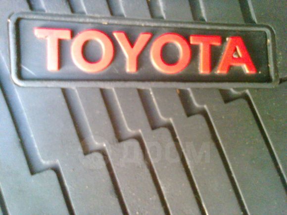    Toyota Hiace 2005 , 679900 , 