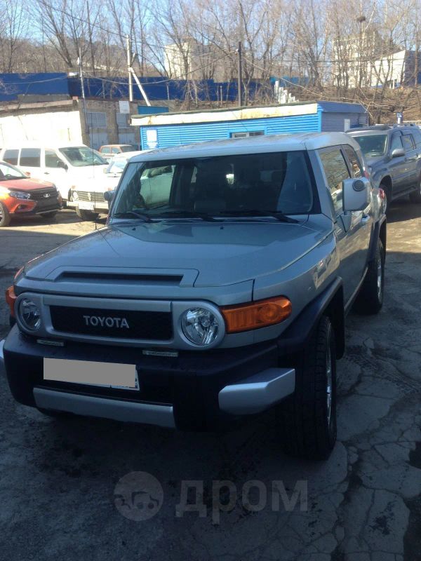 SUV   Toyota FJ Cruiser 2010 , 1800000 , 