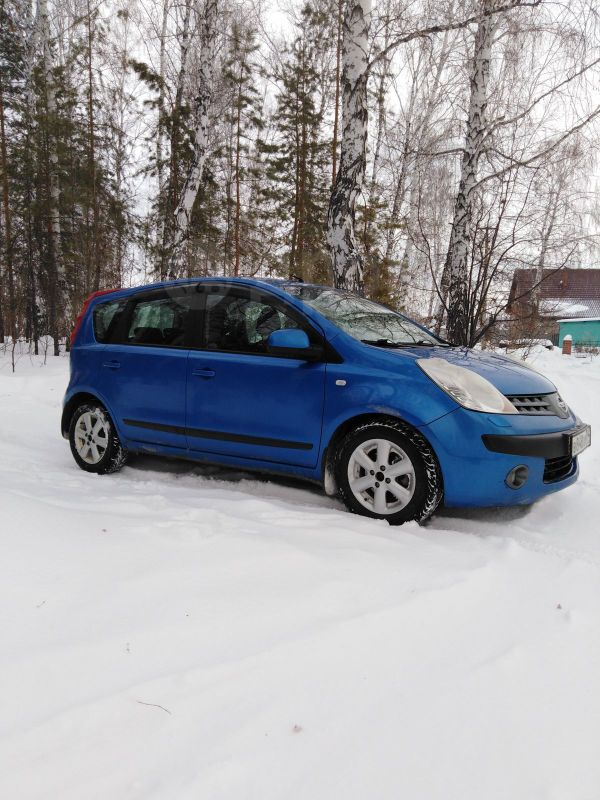  Nissan Note 2006 , 300000 , 