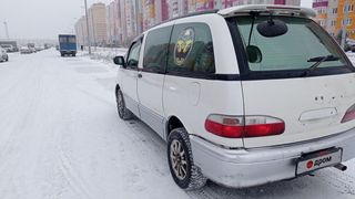 Минивэн или однообъемник Toyota Estima Lucida 1994 года, 510000 рублей, Тюмень