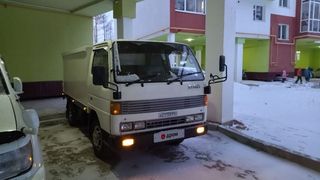 Бортовой грузовик Mazda Titan 1990 года, 950000 рублей, Якутск