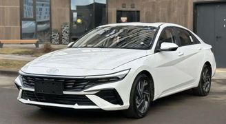 Седан Hyundai Elantra 2023 года, 2288000 рублей, Нижневартовск