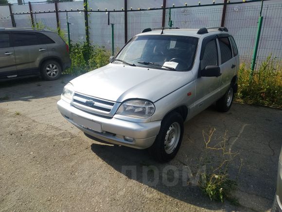 SUV   Chevrolet Niva 2005 , 195000 , 