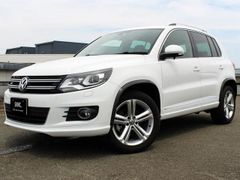 SUV или внедорожник Volkswagen Tiguan 2015 года, 980000 рублей, Владивосток