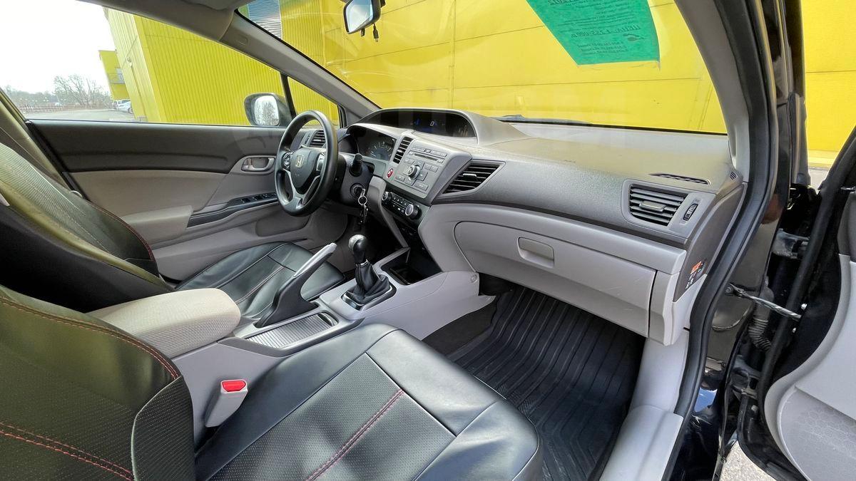 Продажа Хонда Цивик 2012 г.в. в Липецке, x2705; Цена актуальна при любом  виде расчета ( наличные, кредит, трейд-ин), седан, 1.8 л., привод передний,  бу, бензин