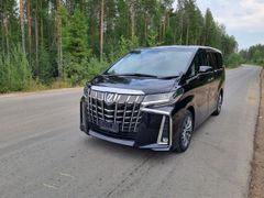 Минивэн или однообъемник Toyota Alphard 2019 года, 5000000 рублей, Алдан