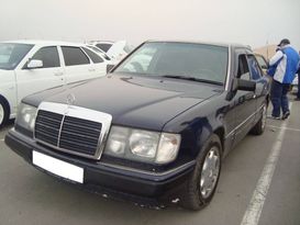 Mercedes-Benz E-Class 1993 , 260000 , 