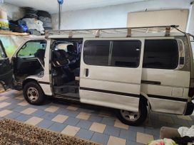    Toyota Hiace 2002 , 650000 , 