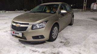 Седан Chevrolet Cruze 2012 года, 700000 рублей, Снежинск
