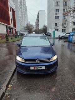 Минивэн или однообъемник Volkswagen Touran 2019 года, 2223000 рублей, Москва