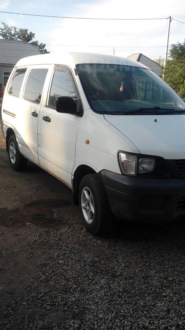    Toyota Town Ace 2002 , 299000 , 