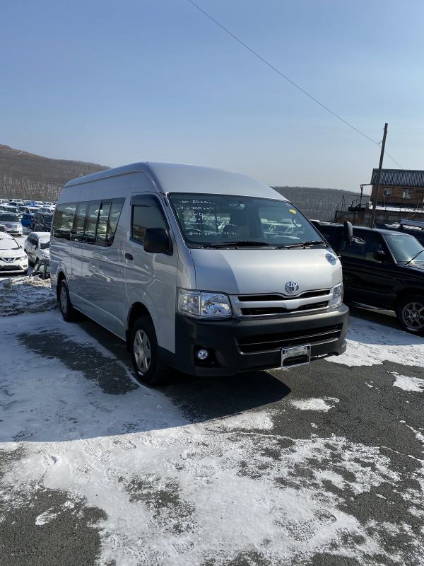    Toyota Hiace 2013 , 1380000 , 