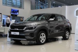 SUV или внедорожник Kia Seltos 2022 года, 2819900 рублей, Омск