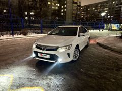 Седан Toyota Camry 2015 года, 2499999 рублей, Омск