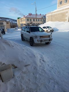 SUV или внедорожник Nissan Terrano Regulus 1988 года, 350000 рублей, Магадан