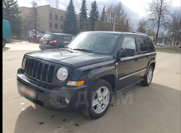 SUV   Jeep Liberty 2010 , 750000 , 