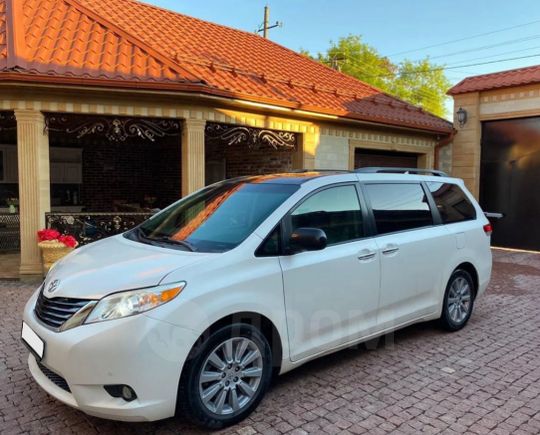    Toyota Sienna 2012 , 1720000 , 