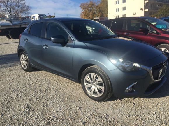  Mazda Demio 2017 , 718000 , 