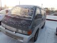    Nissan Largo 1990 , 180000 , 