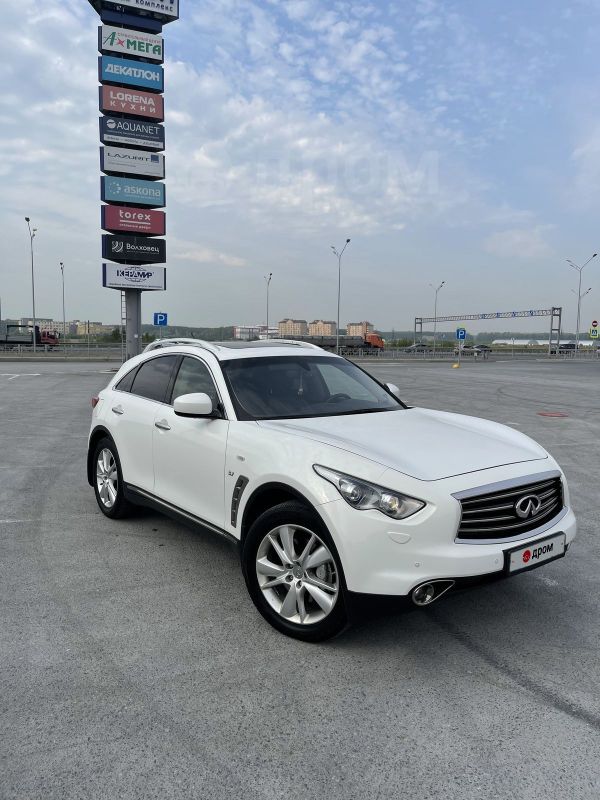 SUV   Infiniti QX70 2014 , 1950000 , 