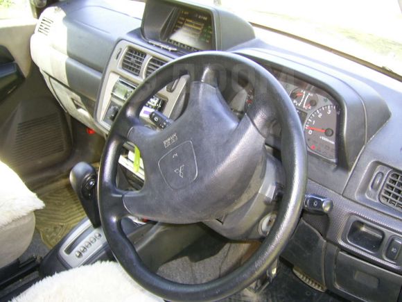 SUV   Mitsubishi Pajero iO 2001 , 400000 , 