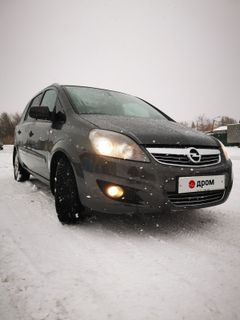 Минивэн или однообъемник Opel Zafira 2014 года, 1099000 рублей, Кемерово