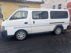 Минивэн или однообъемник Nissan Caravan 2005 года, 750000 рублей, Асино