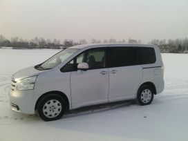    Toyota Noah 2008 , 675000 , 