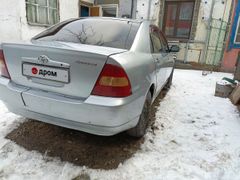 Седан Toyota Corolla 2001 года, 335000 рублей, Барнаул