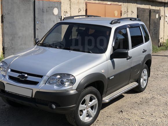 SUV   Chevrolet Niva 2012 , 387000 , 