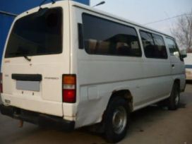    Nissan Caravan 1998 , 135000 , 