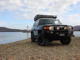 SUV   Toyota FJ Cruiser 2011 , 2370000 , 