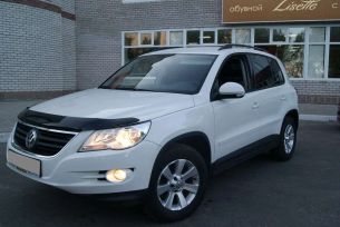 SUV   Volkswagen Tiguan 2008 , 700000 , 