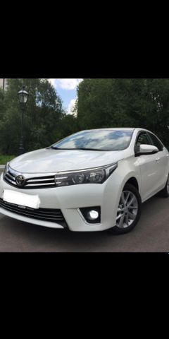 Седан Toyota Corolla 2015 года, 1100000 рублей, Красноярск
