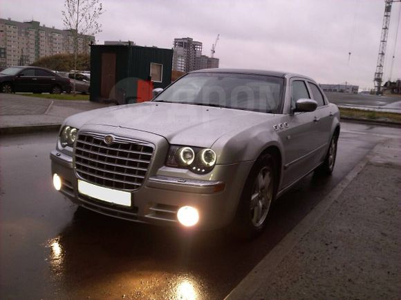  Chrysler 300C 2005 , 649000 , 