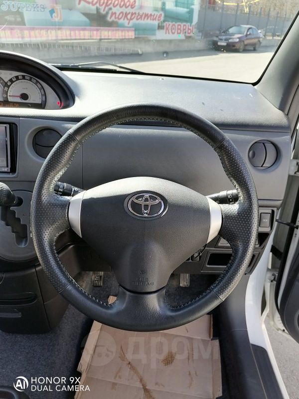    Toyota Sienta 2012 , 625000 , 
