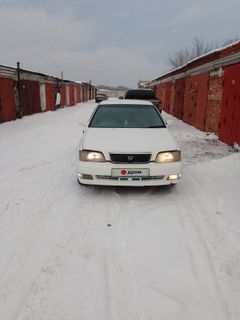 Седан Toyota Vista 1997 года, 300000 рублей, Тюмень